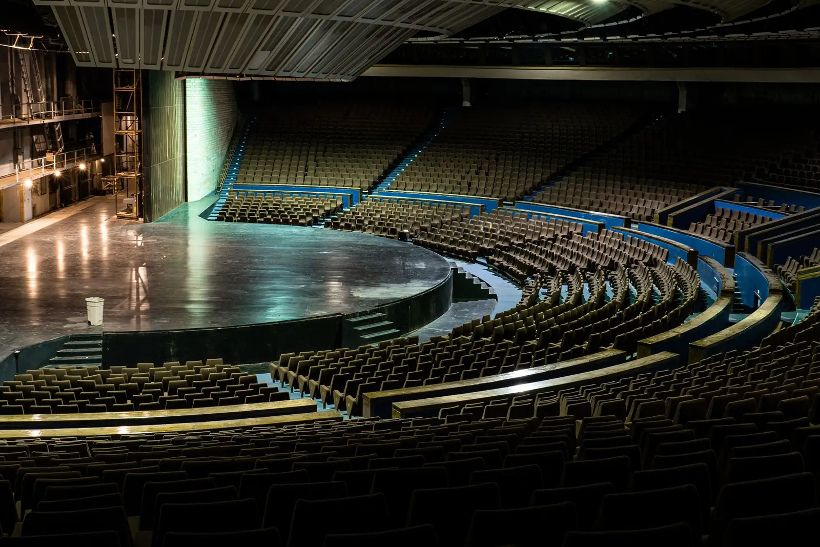 Entertainment venue at ZelvorianluxeLodge